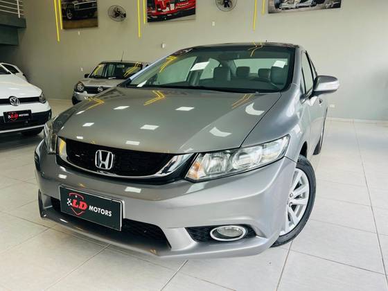 HONDA CIVIC 2.0 LXR 16V FLEX 4P AUTOMÁTICO HONDA CIVIC 2.0 LXR 16V FLEX 4P AUTOMÁTICO